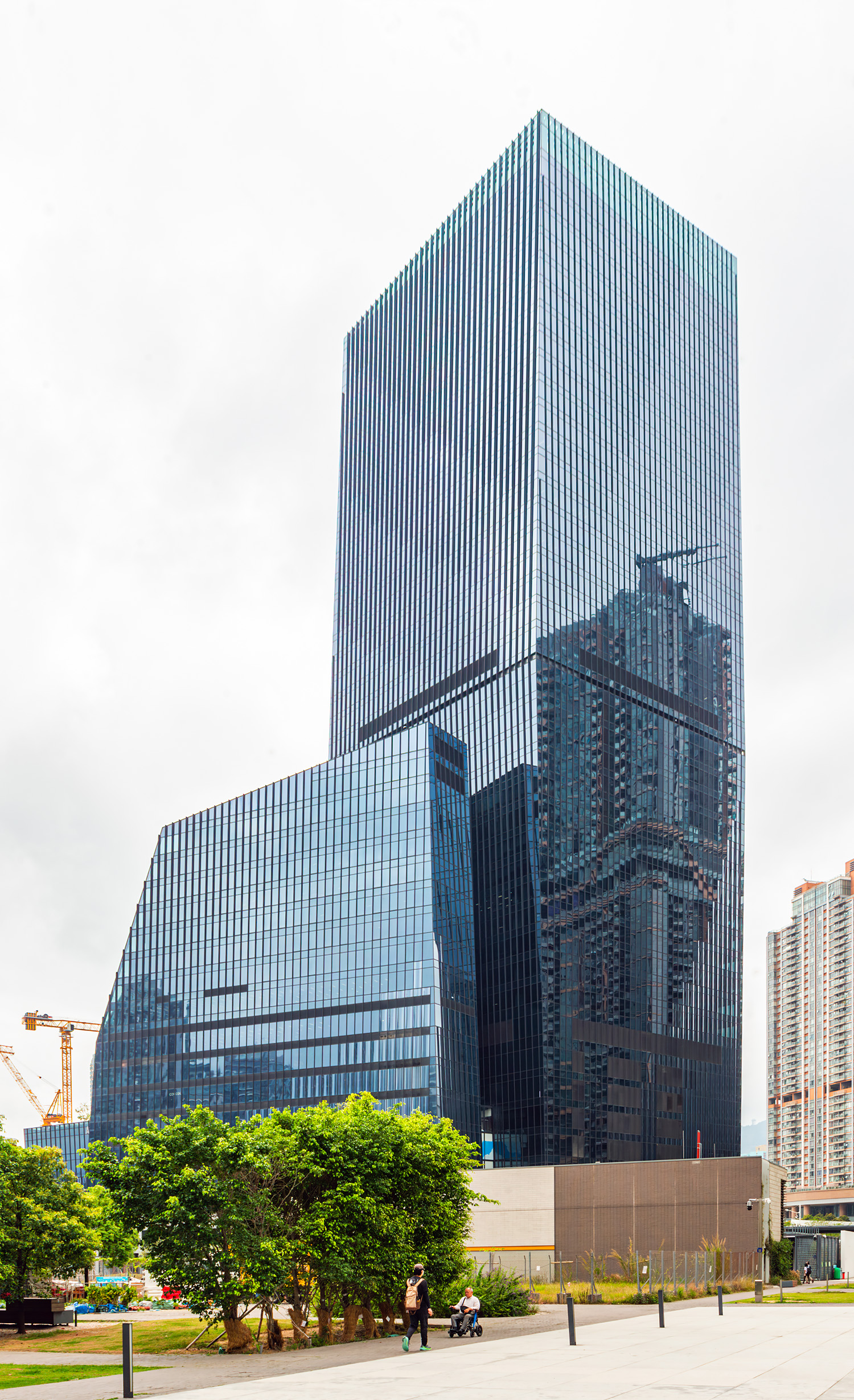 Airside, Hong Kong - View from the east. © Mathias Beinling